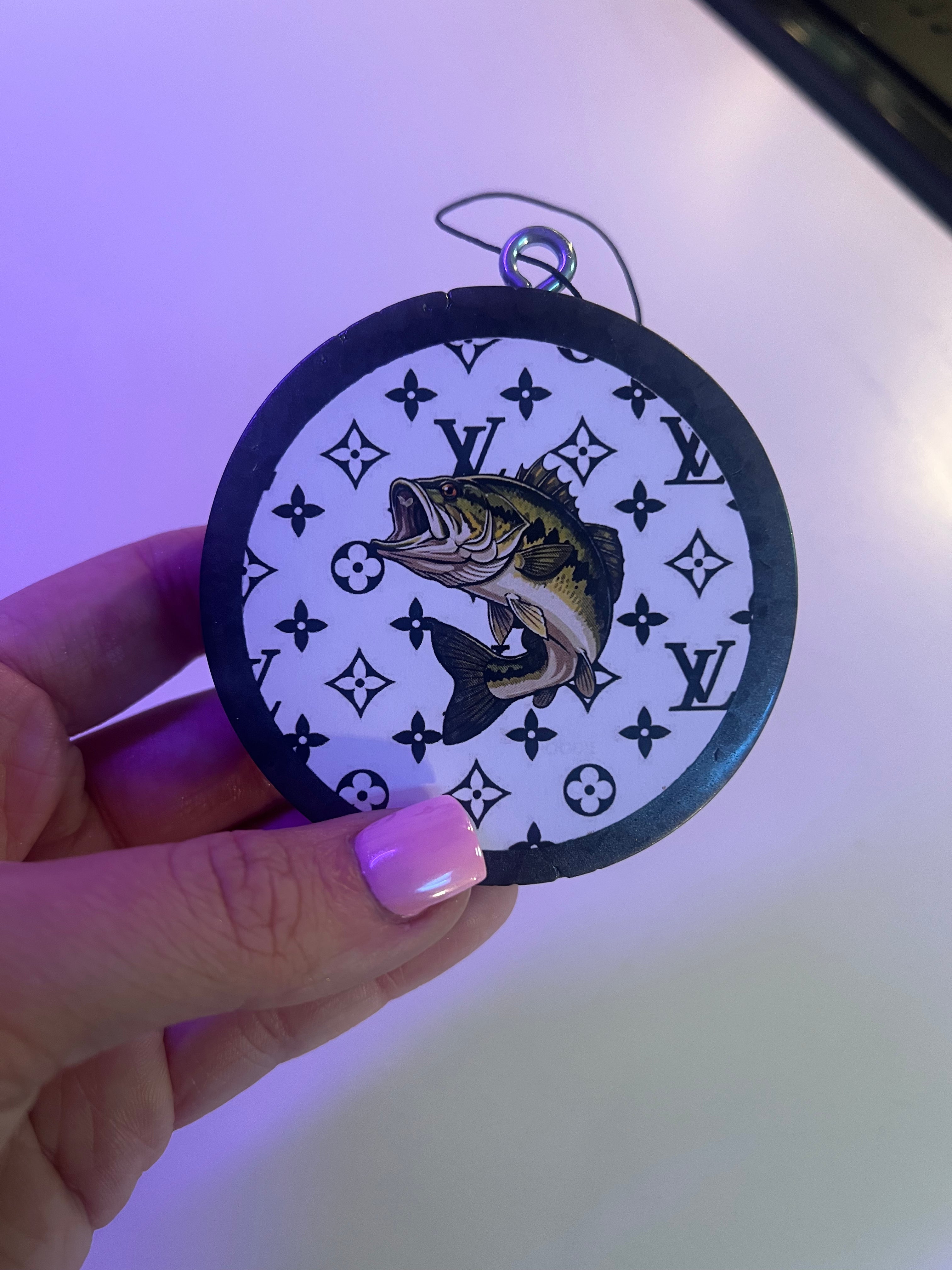 WHITE LV BASS CARDSTOCK FRESHIE